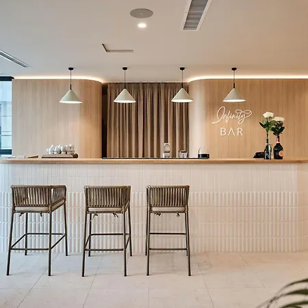 Sealand In Infinity Pool Resort-parking